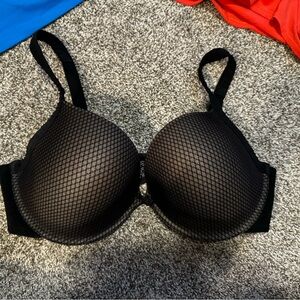 Le Mystere black T shirt Bra sz 38 D